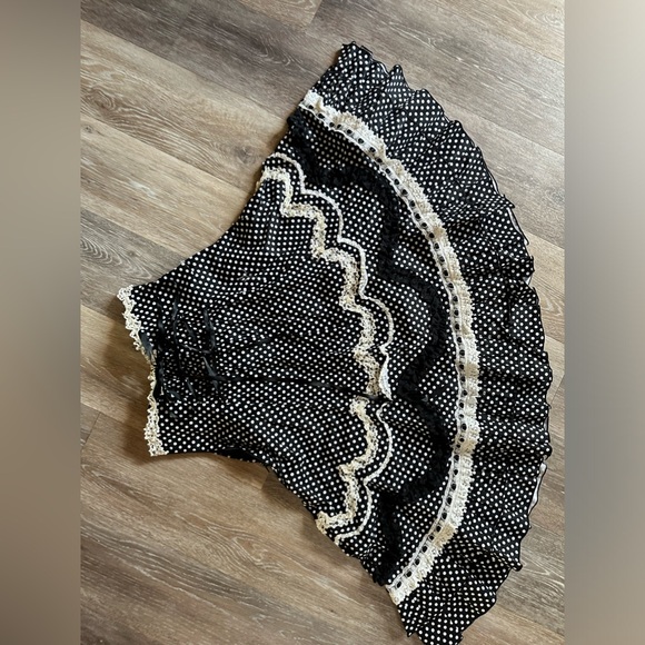 Body Line Lolita Skirt - Picture 6 of 7